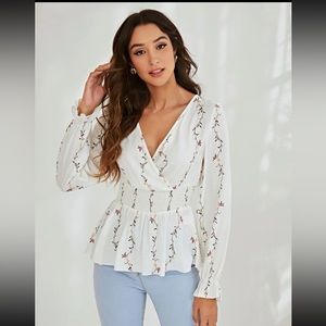 ❣️3/$30 SHEIN Ruffle Hem, Wrap, Shirred Waist top